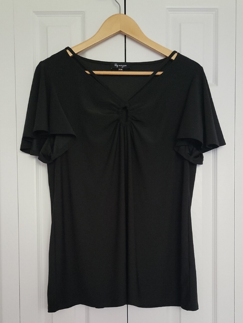 ⭐️3/$25⭐️ ​Lily Morgan Black Strappy V-Neck Flutter Sleeve Top Ruched Keyhole XL